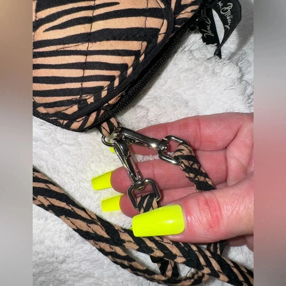 - Vera Bradley Zebra Pattern Crossbody with Wristlet Black/Tan - Picture 8 of 14